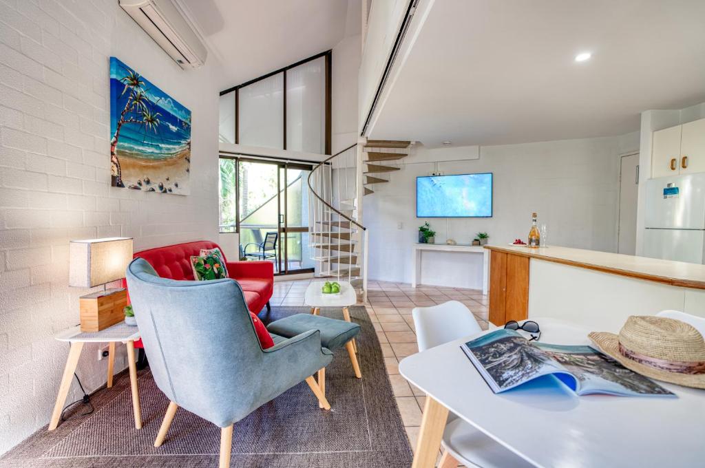 TV a/nebo společenská místnost v ubytování Ocean Breeze Resort