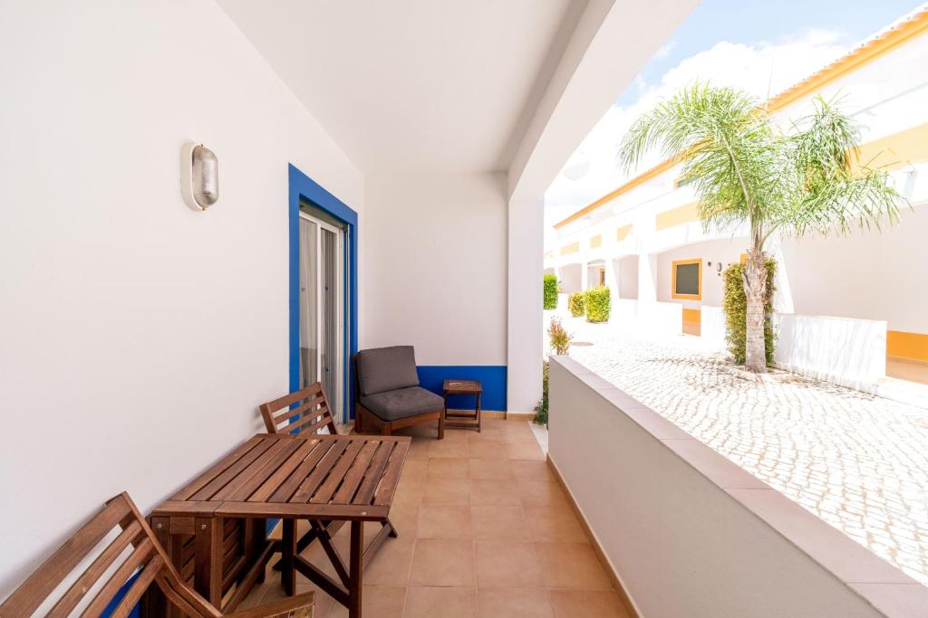 Balkón nebo terasa v ubytování Oasis Beach Apartments