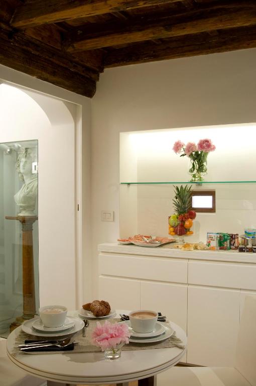 Fotografie z fotogalerie ubytování Gigli D'Oro Suite v Římě
