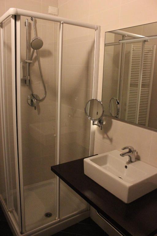 A bathroom at B&B Fanzago