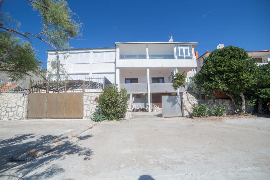 Apartments by the sea Businci, Ciovo - 23112