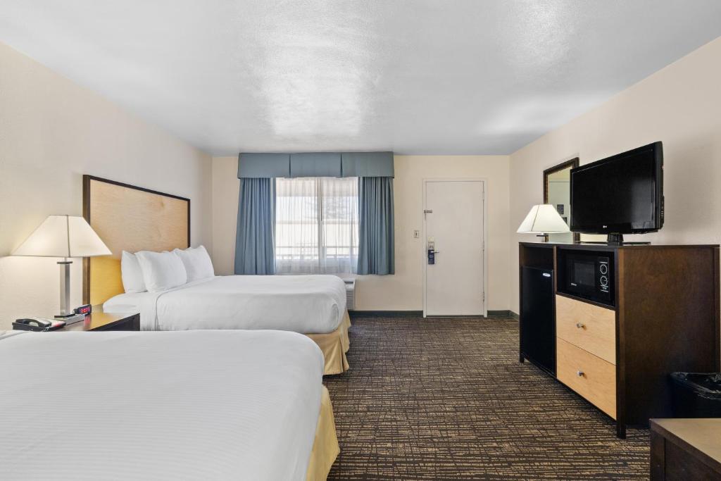 Best Western Petaluma Inn photo