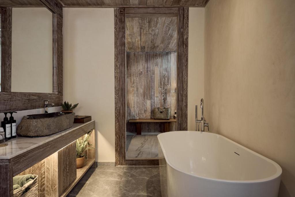 Dinso Resort & Villas Phuket, Vignette Collection by IHG - Resim 33