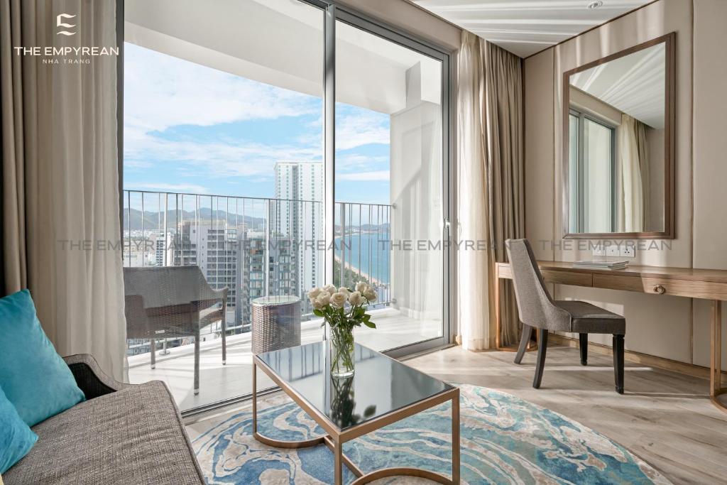 Phòng Deluxe 2 Giường Đơn Nhìn Ra Thành Phố