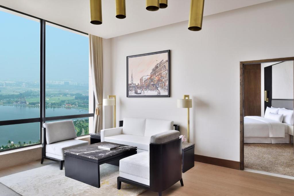Postel nebo postele na pokoji v ubytování The Westin Kolkata Rajarhat