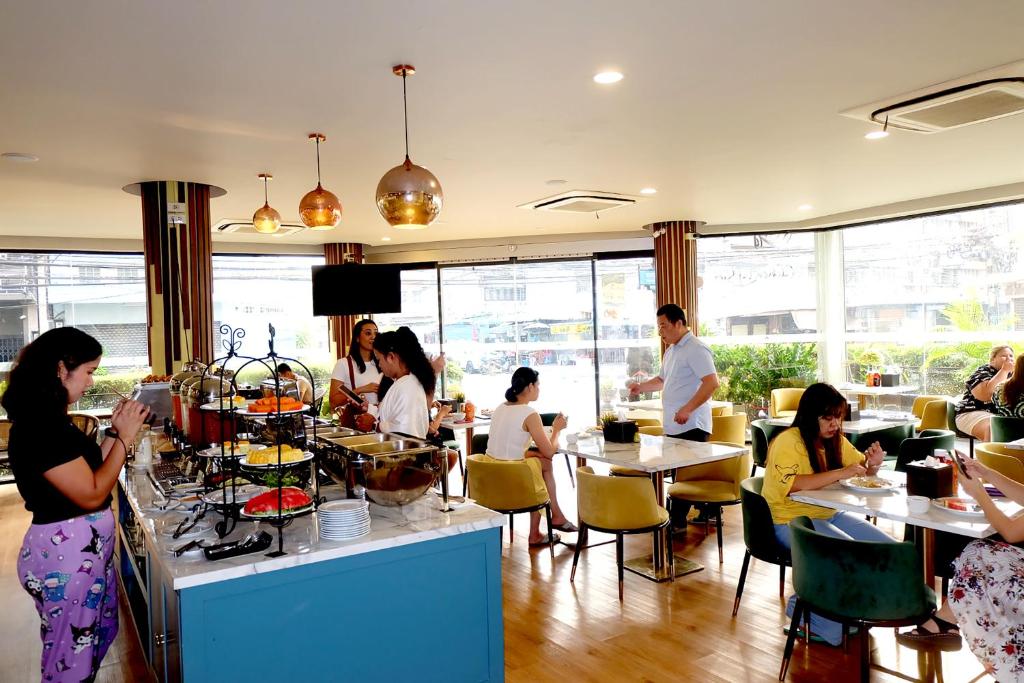 Siri Oriental Bangkok Hotel - Resim 18