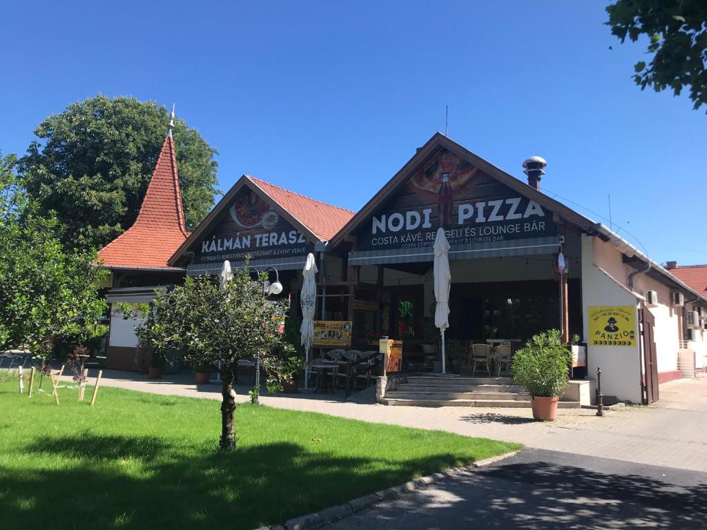 Zahrada ubytování Kálmán Imre Panzió Siófok
