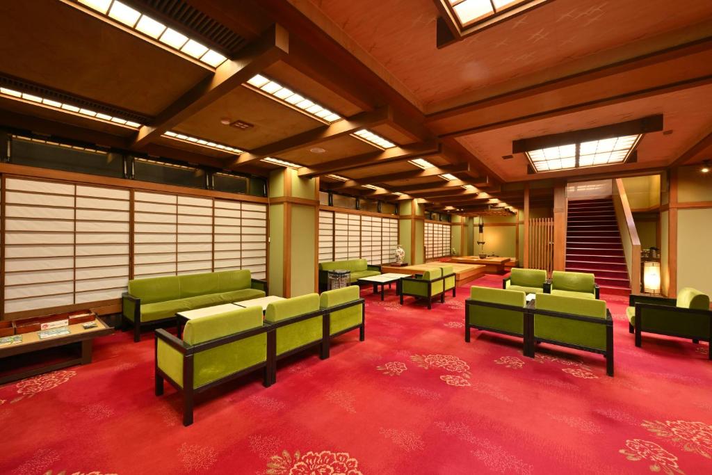 Posezení v ubytování Osakaya Ryokan