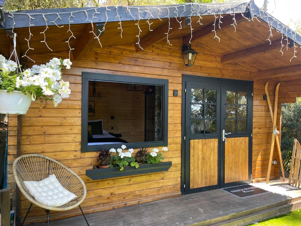Zahrada ubytování Magnifique Chalet avec jacuzzi 2P Mougins
