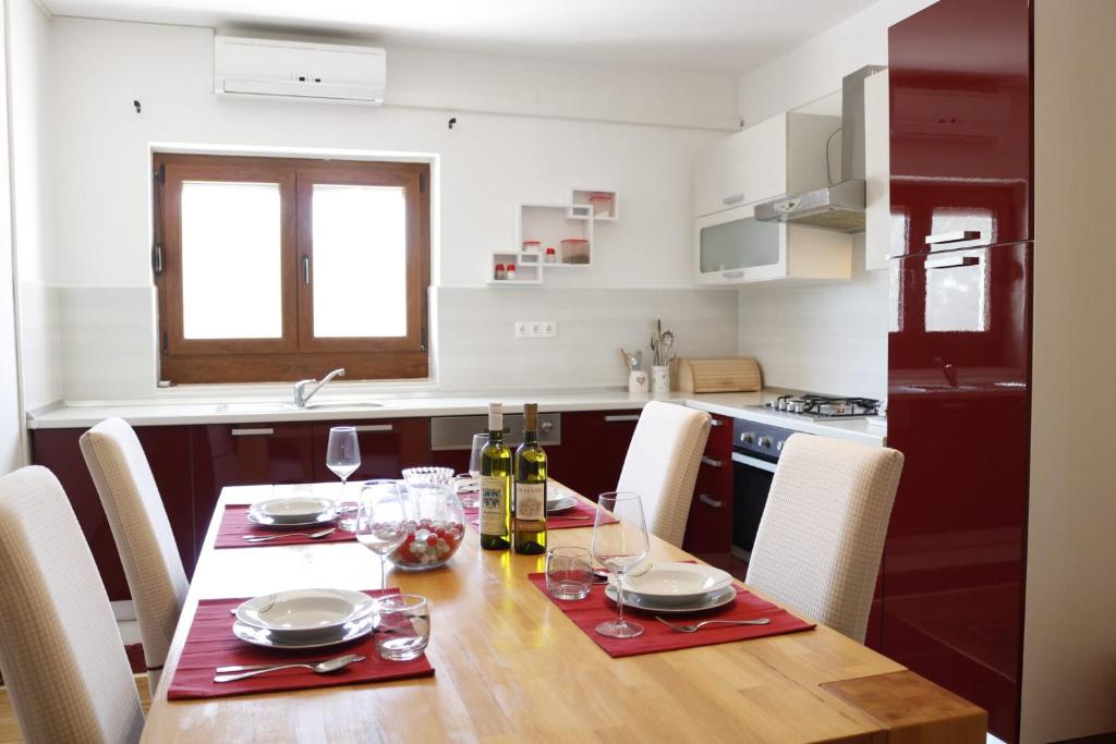 Kuchnia lub aneks kuchenny w obiekcie Holiday Home Maslina