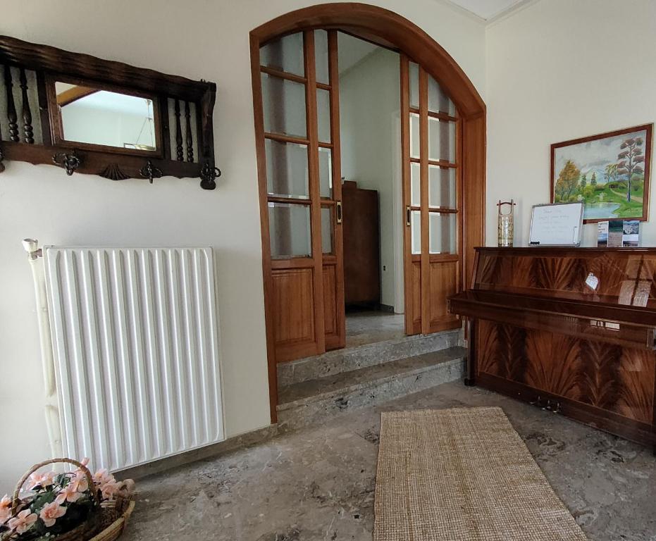 Zdjęcie z galerii obiektu Summer Breeze Villa in Saronic Gulf w mieście Anavissos