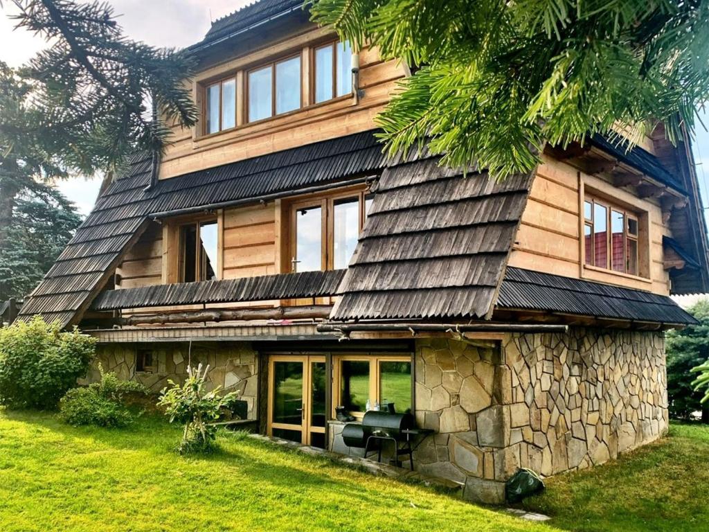 Budova, kde se prázdninový dům nachází