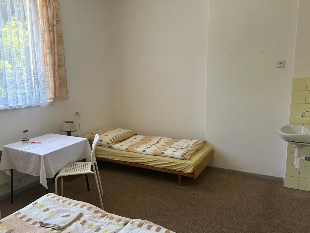 Postel nebo postele na pokoji v ubytování Pension Palla