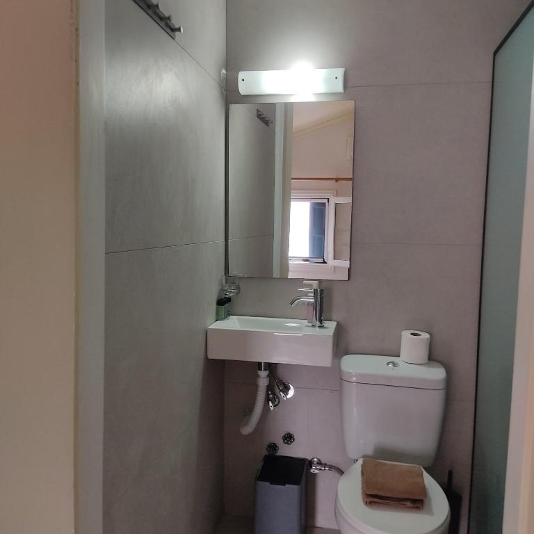 Koupelna v ubytování Anastasia Hotel