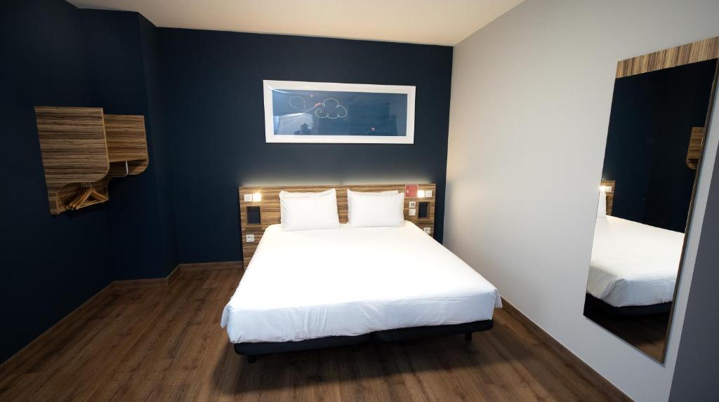 Travelodge Madrid Metropolitano - Resim 17