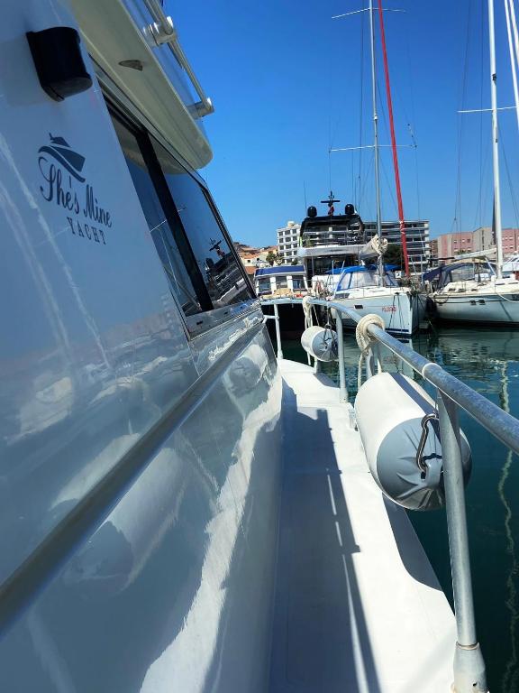Fotografie z fotogalerie ubytování She's Mine yacht v destinaci Catania