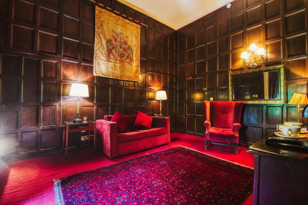 Lumley Castle Hotel - Queen Anne Suite
