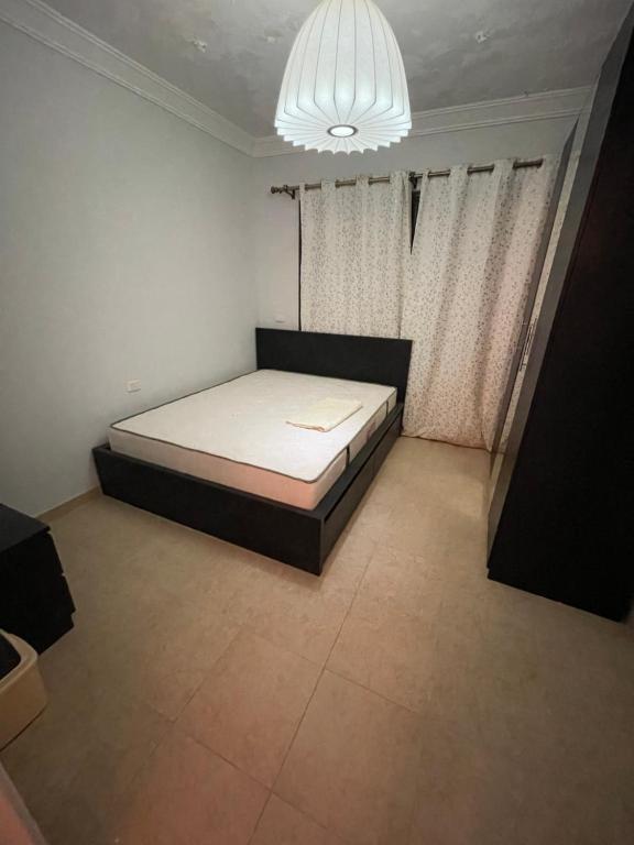 Postel nebo postele na pokoji v ubytování New Mattress Challet in blue Bay Asia, Ain Sokhna