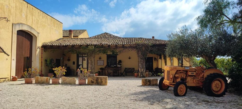 Budova, kde se farma nachází