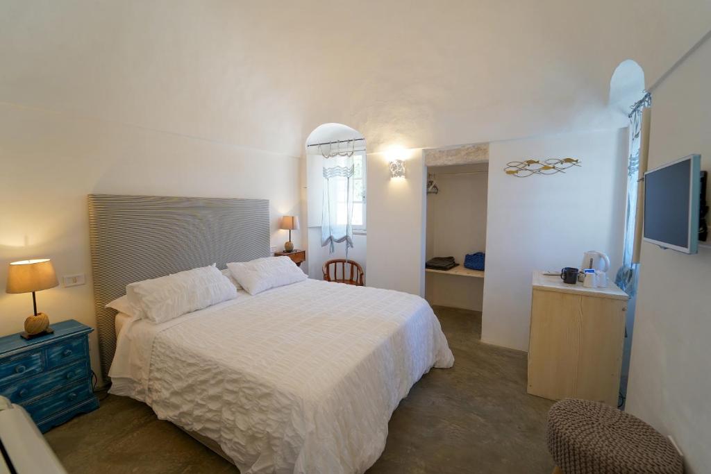 Villa Pesce - Double Room With Pool View