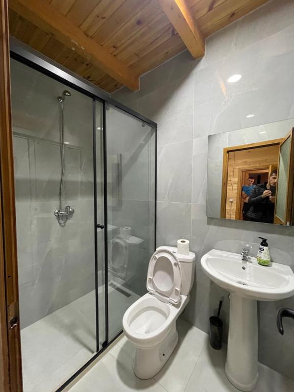 Un baño de Alpinehouse