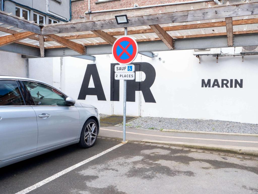 Certifikát, hodnocení, plakát nebo jiný dokument vystavený v ubytování ibis Styles Calais Centre