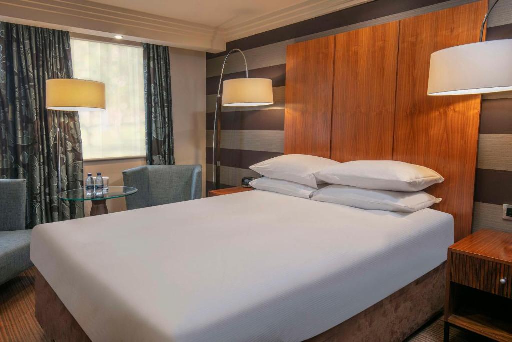 DoubleTree by Hilton Stratford-upon-Avon, United Kingdom - Chambre Reine