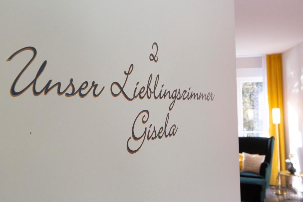 Hotel Alexa - Large Single Room
