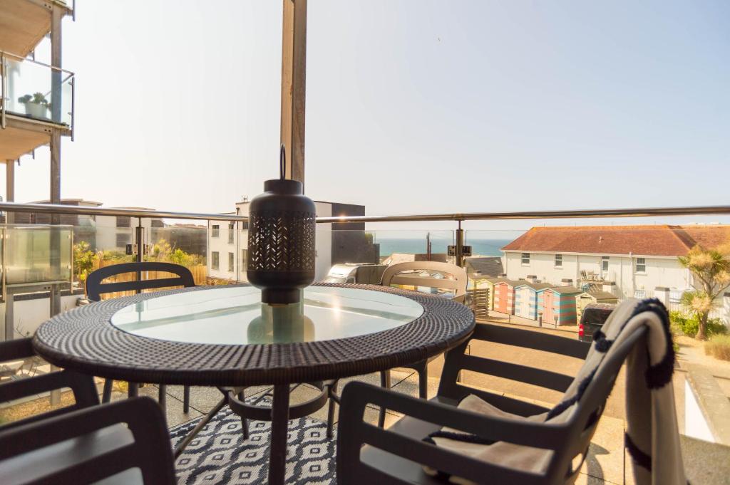 Balkón nebo terasa v ubytování 2-bedroom Apartment - Fistral Beach
