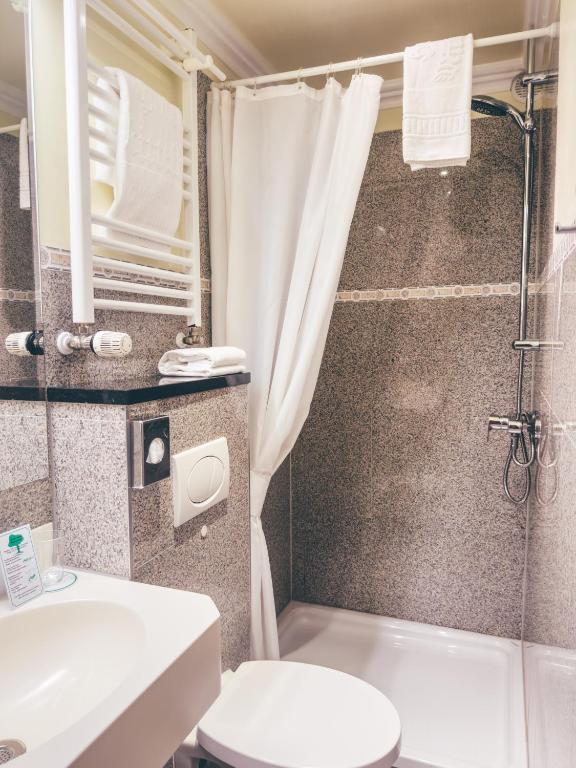 Hotel Mittelweg - Souterrain-Doppelzimmer – Economy-Untergeschoss