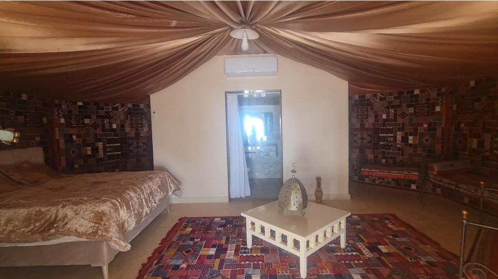 Fotografie z fotogalerie ubytování Hotel Pansy v destinaci Qaşr Ghīlān
