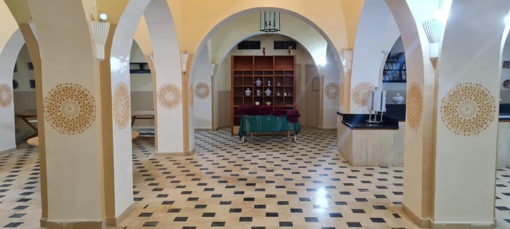 Fotografie z fotogalerie ubytování Hotel Pansy v destinaci Qaşr Ghīlān