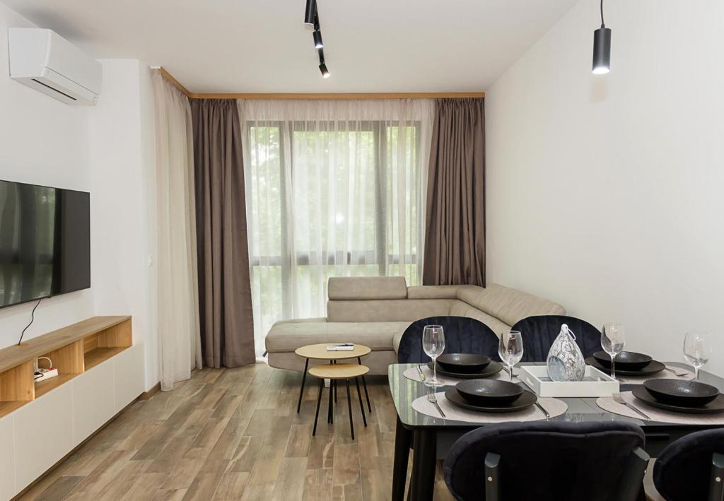 Brand New 1BD Flat In Azur Premium Varna