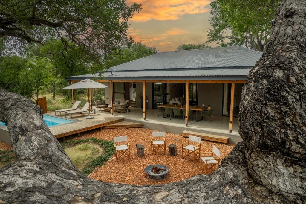 Nomads Den Private Villa with Heated Pool on Hoedspruit Wildlife Estate ...