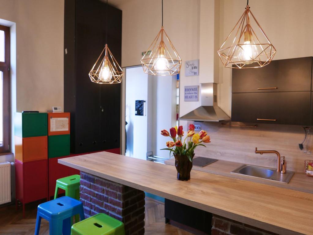 TV a/nebo společenská místnost v ubytování Choco Home & Hostel