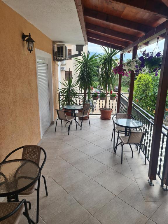 Uma varanda ou terraço em Sobe Nedović