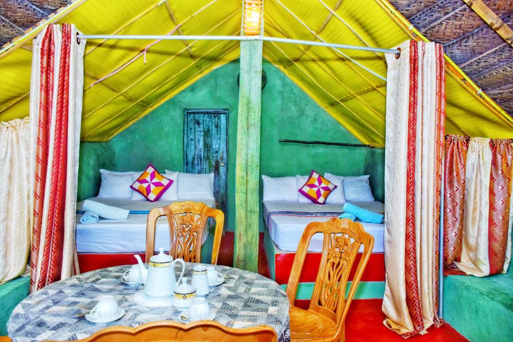 Passion Ray Villa & Tree Hut - 8