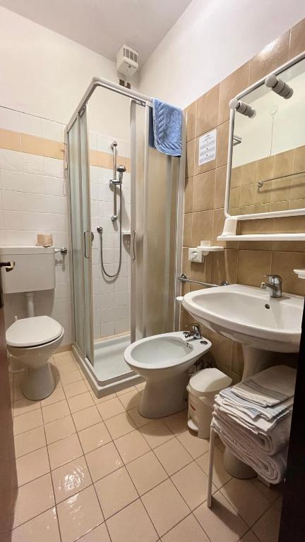 Koupelna v ubytování Hotel Le Star