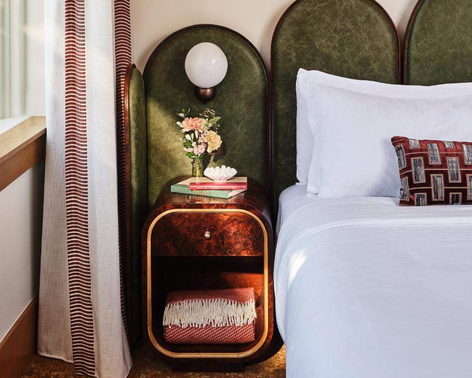The Crawford Hotel - Room De Deluxe King