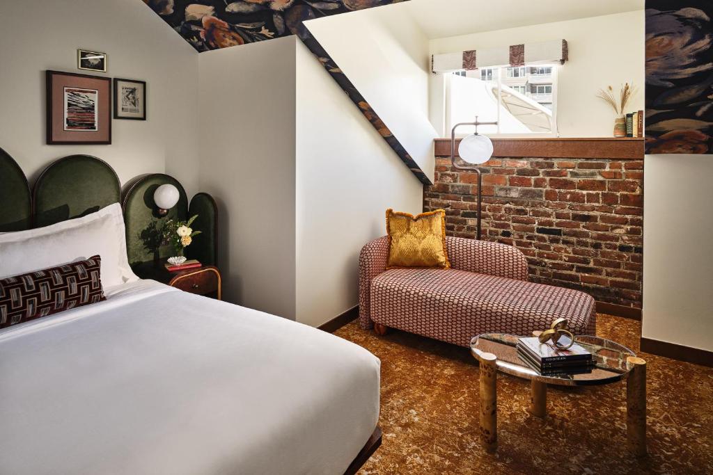 The Crawford Hotel - King Studio