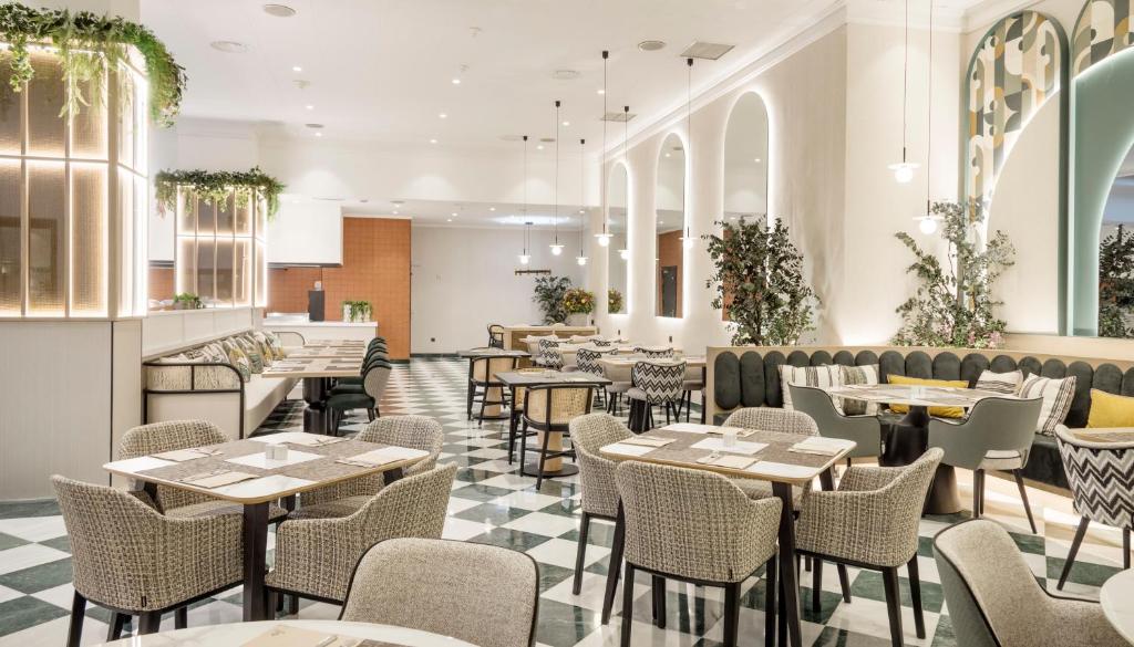 Ilunion Les Corts Spa - Resim 39