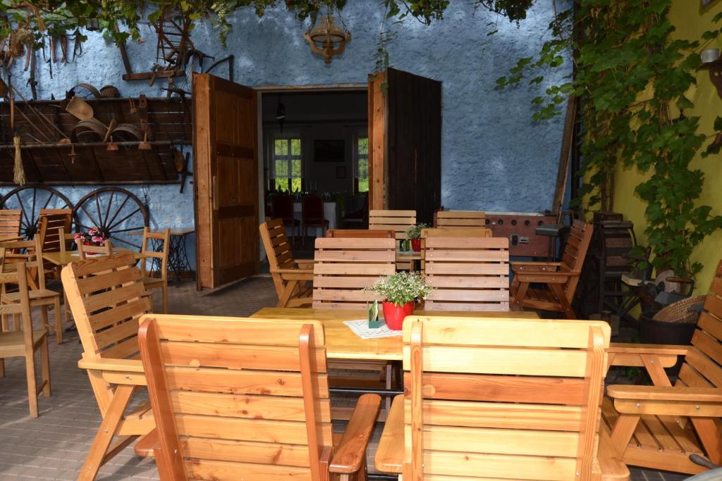 Fotografie z fotogalerie ubytování Hotel u Jindry v destinaci Železnice