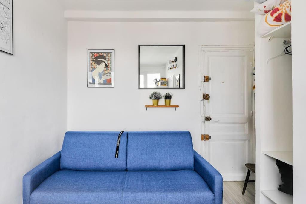 Studio w/view on Paris roof 2min to Metro Charonne