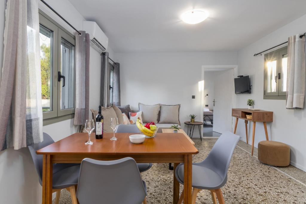 Makris Gialos Lemon Cottage in Lassi Kefalonia