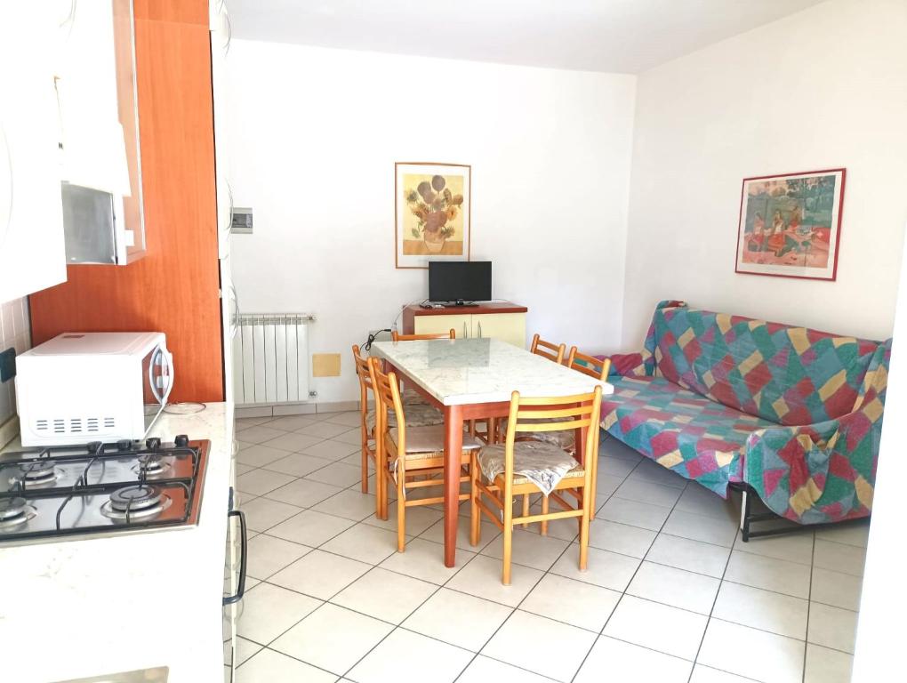 Kuchyň nebo kuchyňský kout v ubytování Fides Apartment