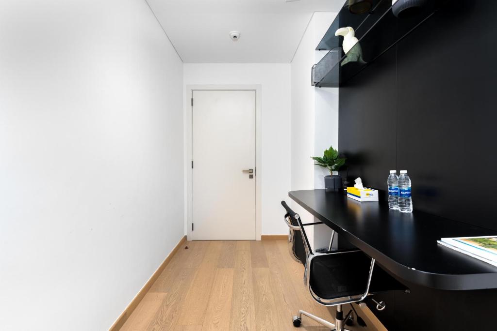 Curated Penthouses With Private Cinema Room Gallery View 51