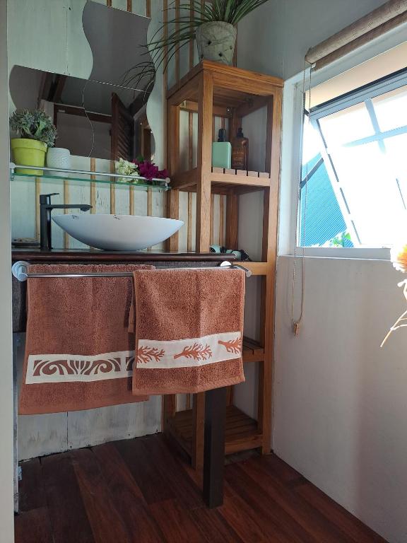 Eldhús eða eldhúskrókur á Chambres d'hôtes - Côté mer - Tahiti Sunset Home