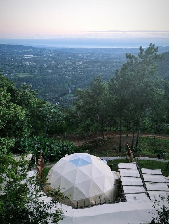 Příroda nedaleko luxury tent