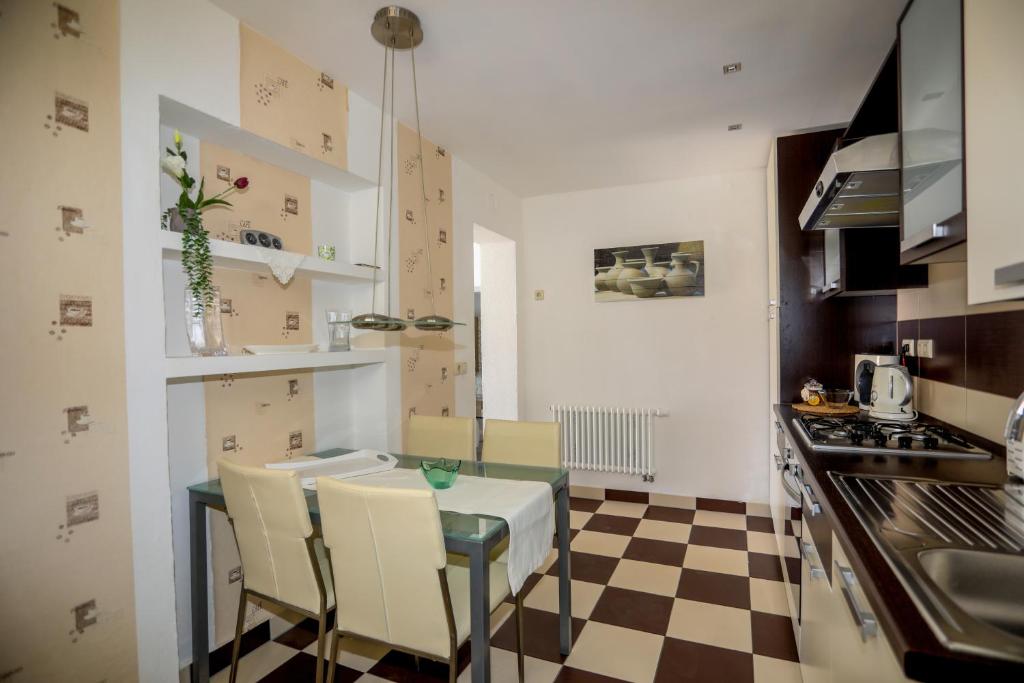 Cucina o angolo cottura di Juric 32 - Boutique Apartments