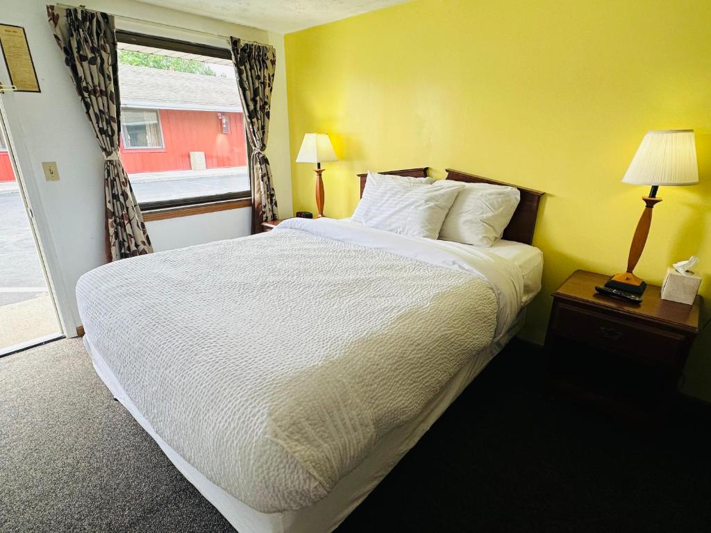 Quality Lodge - Cedar Point Area - Habitación Deluxe Con Cama Grande